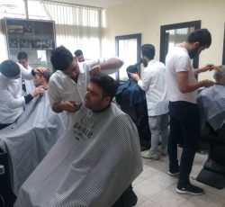 آموزشگاه آرایشگری مردانه موکده نو