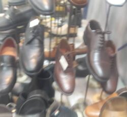 کفش پیشگام