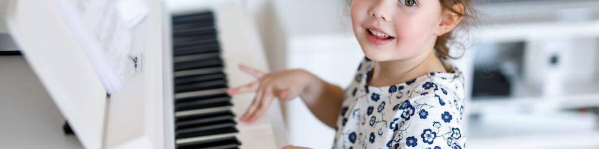 آموزشگاه تخصصی موسیقی کودک خمینی شهر | آموزشگاه عُشــاق 💖