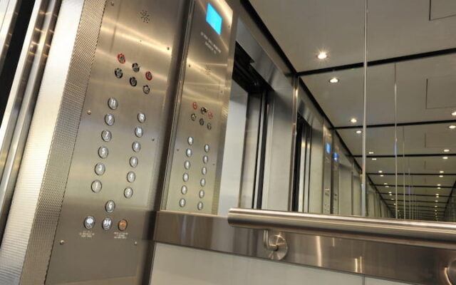 لیست 10 تا از بهترین شرکت مجاز و فعال خدمات آسانسور قزوین 1402 | شماره تماس + آدرس